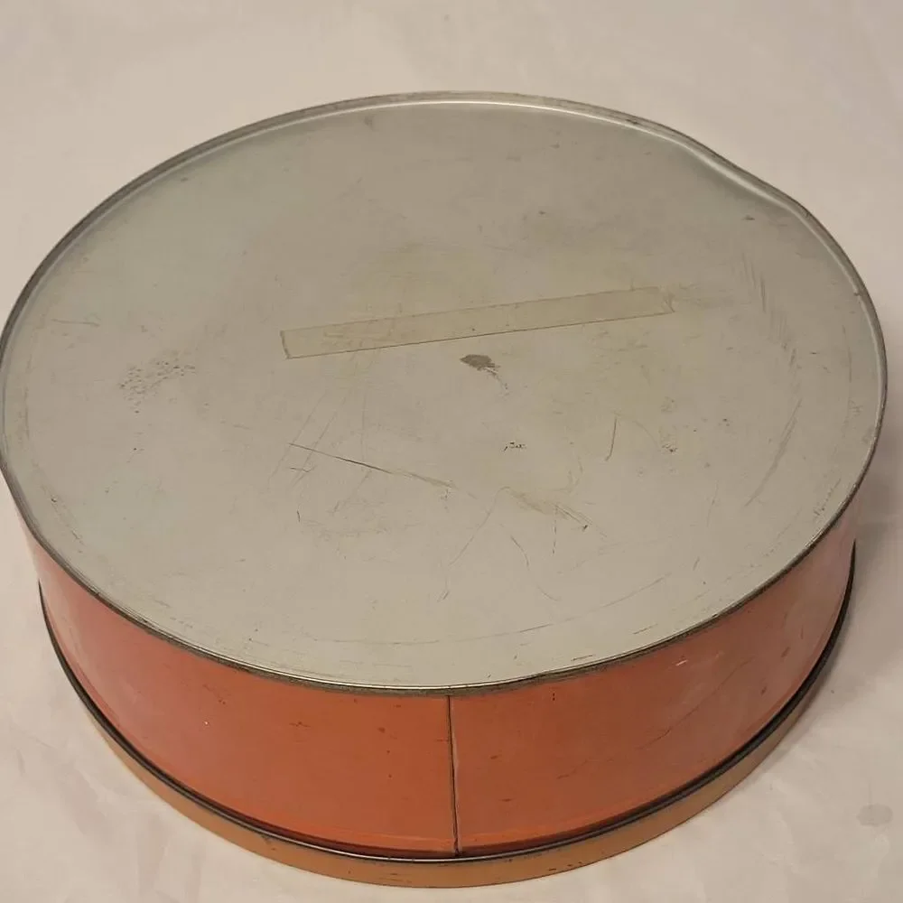 Antique‎ Art Deco Tin Romantic Courting Couple 1920s - 1930s Round Storage 10